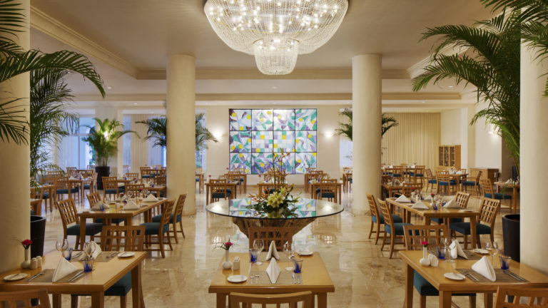 Elegant formal dining at El Dorado Royale Spa RTsort